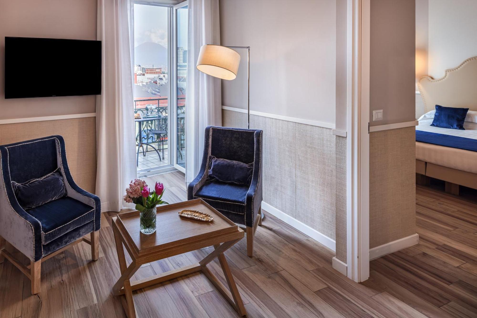 Starhotels Terminus Наполи Стая снимка